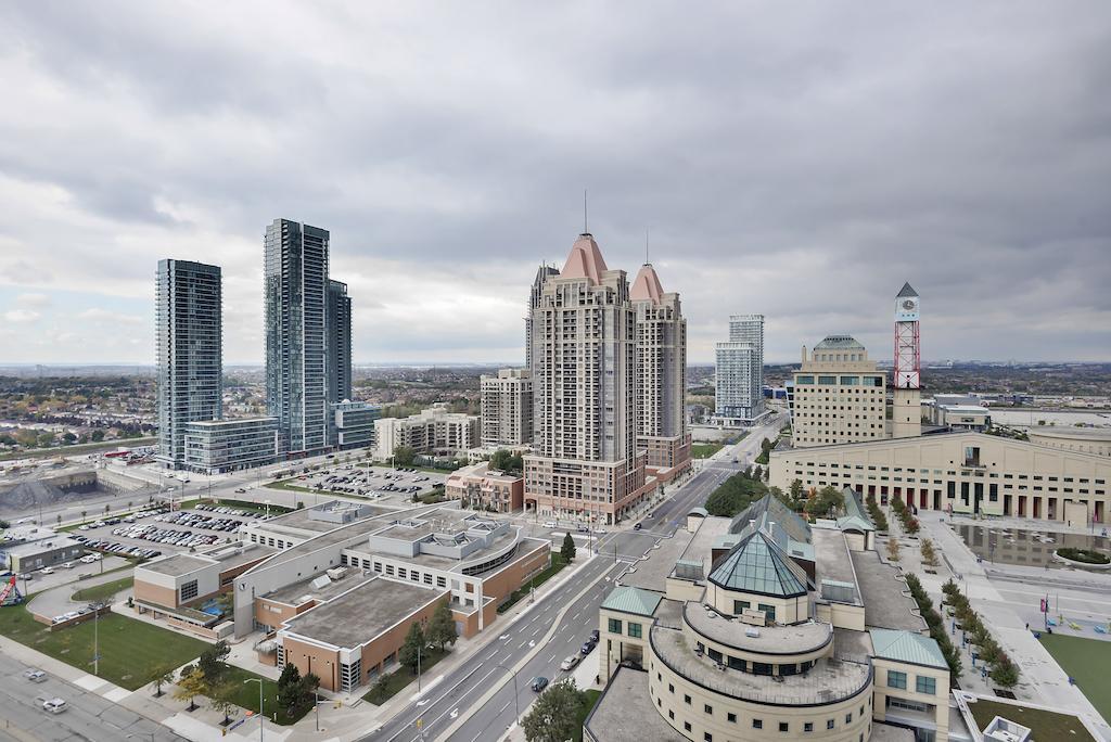 Napa Furnished Rental Apartments Square One Mississauga Quarto foto